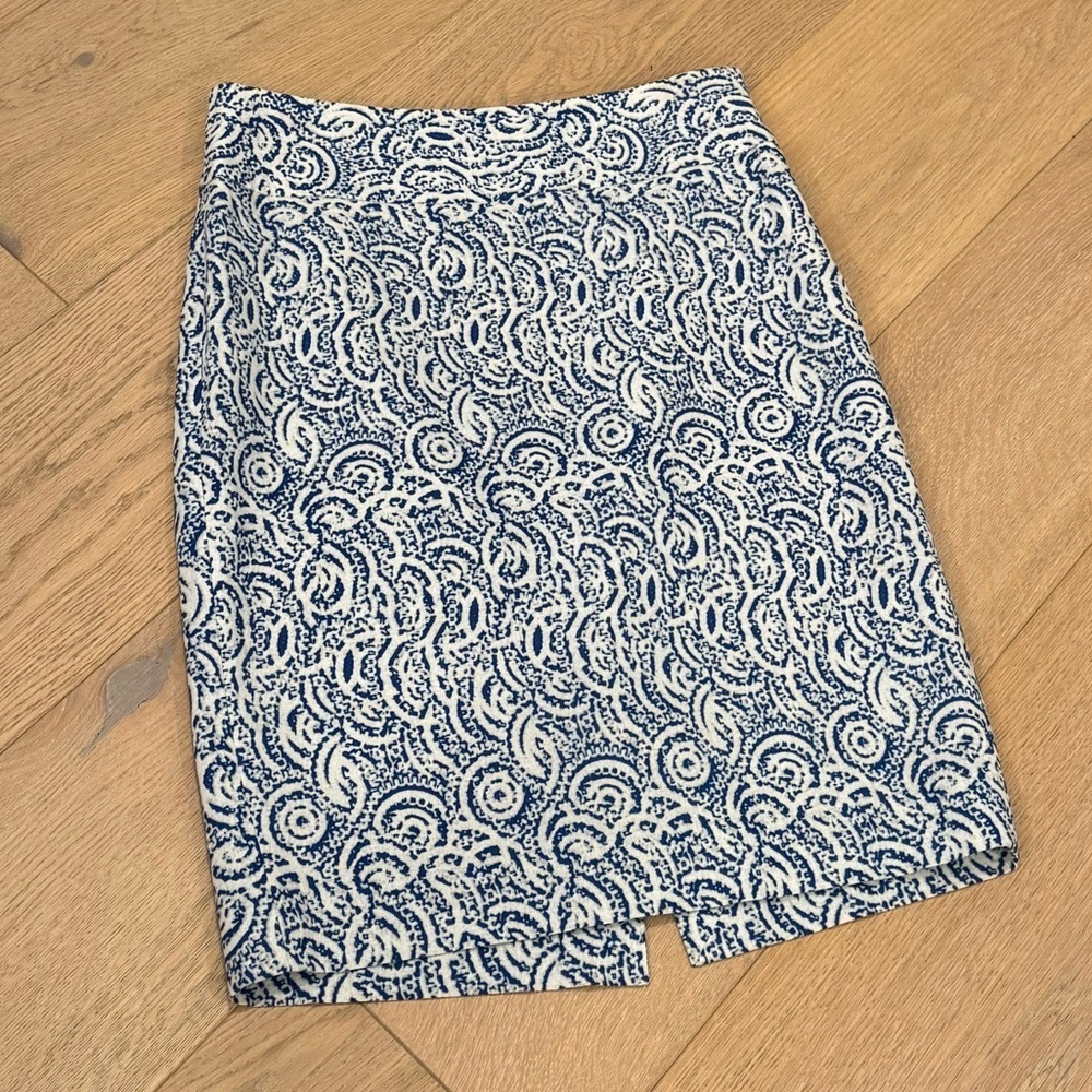 The Limited Blue Patterned Classic Pencil Skirt Size 2